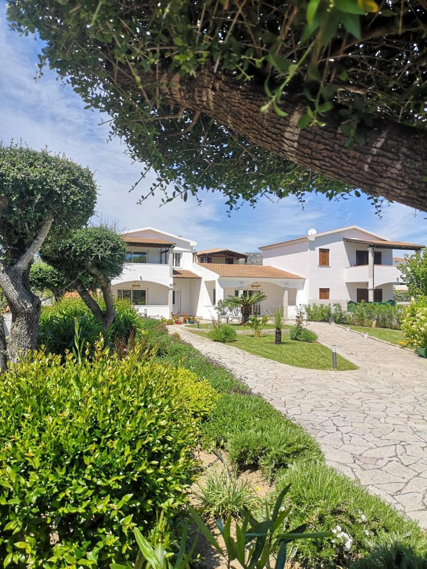 Sardegna - Villa Mirto & Flowers Олбия Екстериор снимка